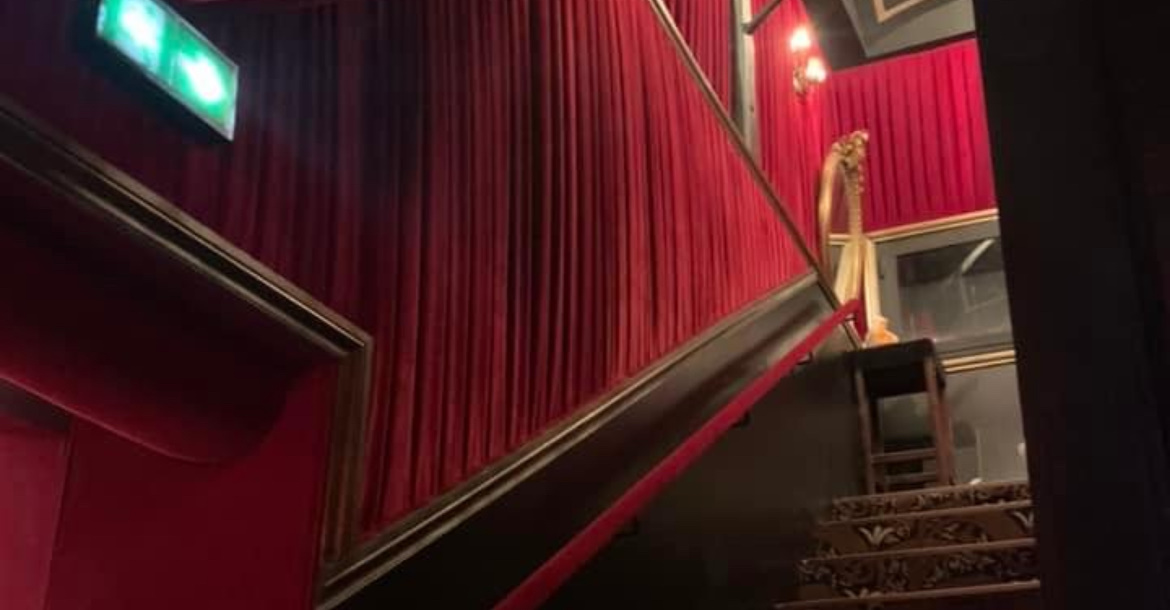 Tapissier Décorateur Ensemblier Thierry Lapierre Challes les eaux savoie